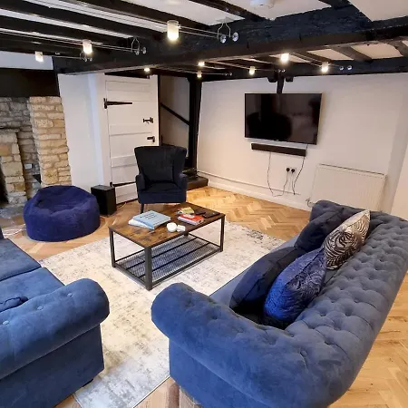 Pass The Keys Charming 18Th Century 4 Bedroom Cottage Moreton-in-Marsh Exterior photo