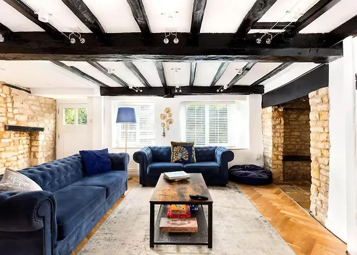 Pass The Keys Charming 18Th Century 4 Bedroom Cottage