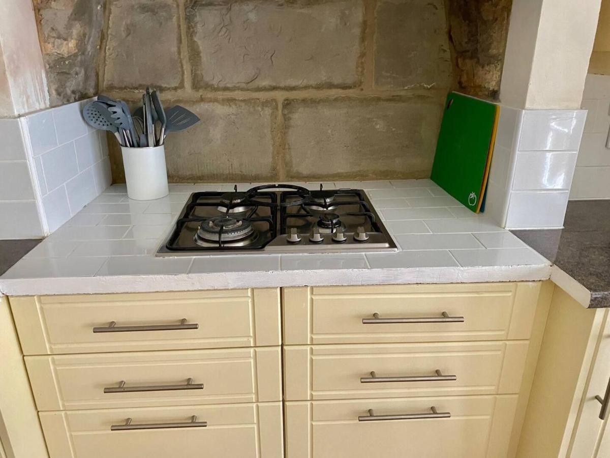 Pass The Keys Charming 18th Century 4 Bedroom * Moreton-in-Marsh